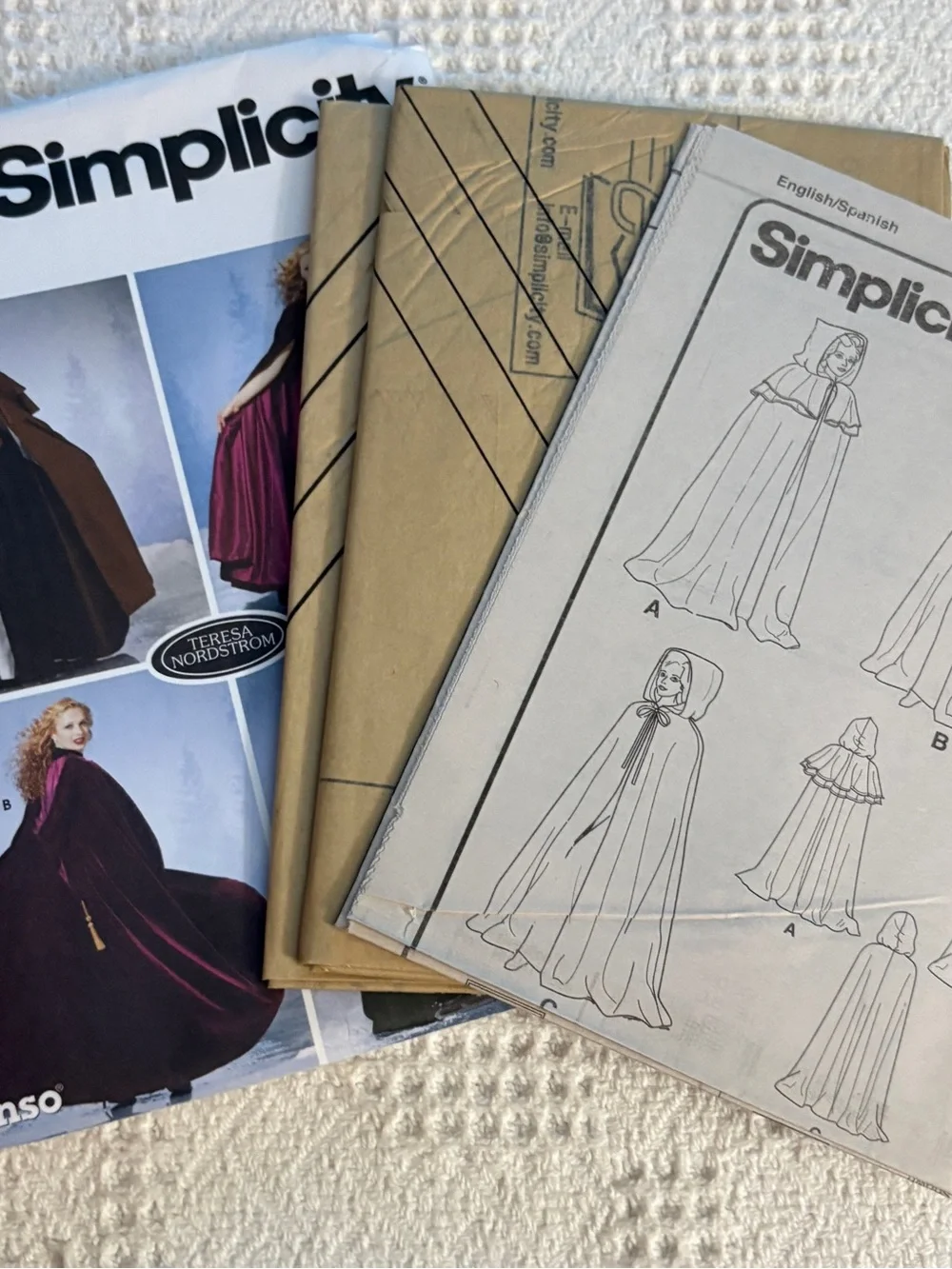 Simplicity Pattern 5794A for Misses’ Costume Cloaks